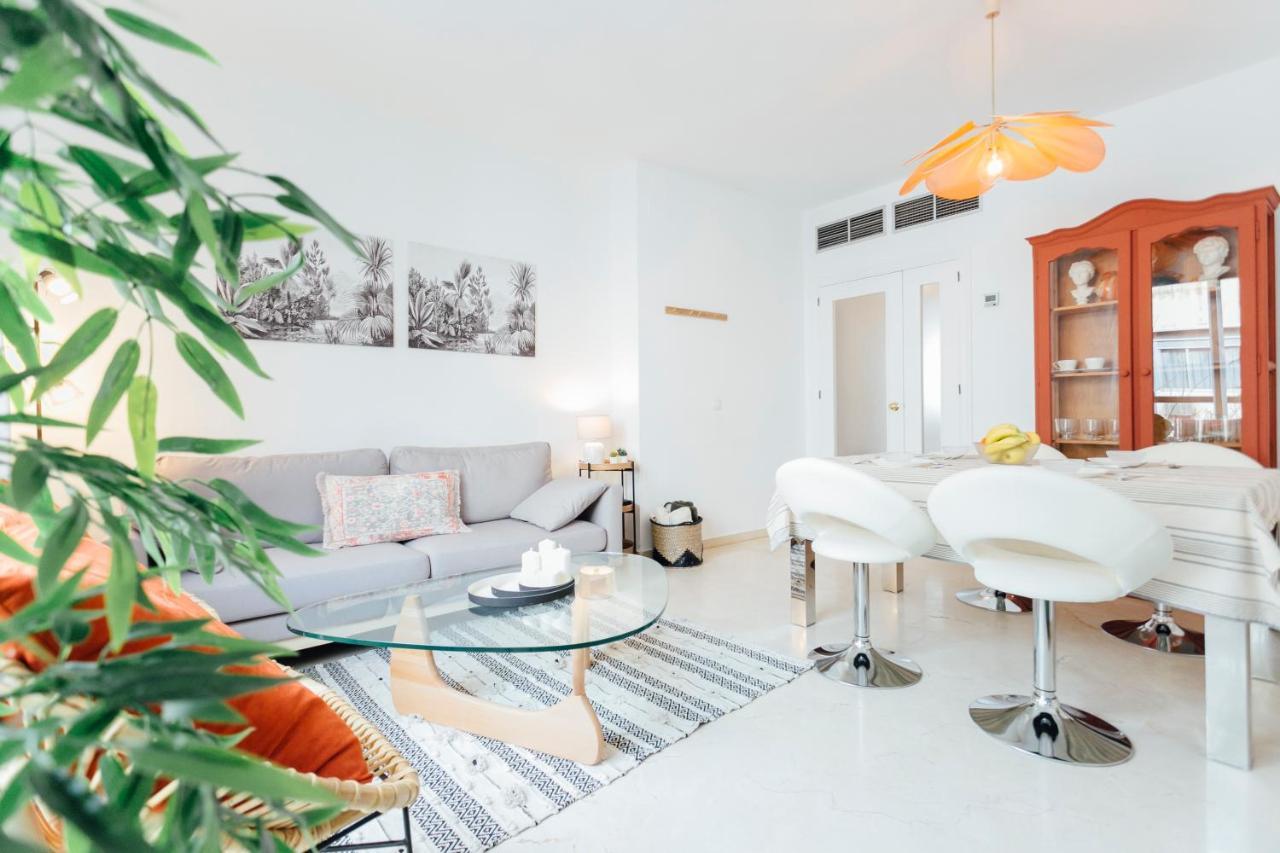 Reformed And Bright- 2Bdr 1Bth- Nervion Apartment เซบีญา ภายนอก รูปภาพ
