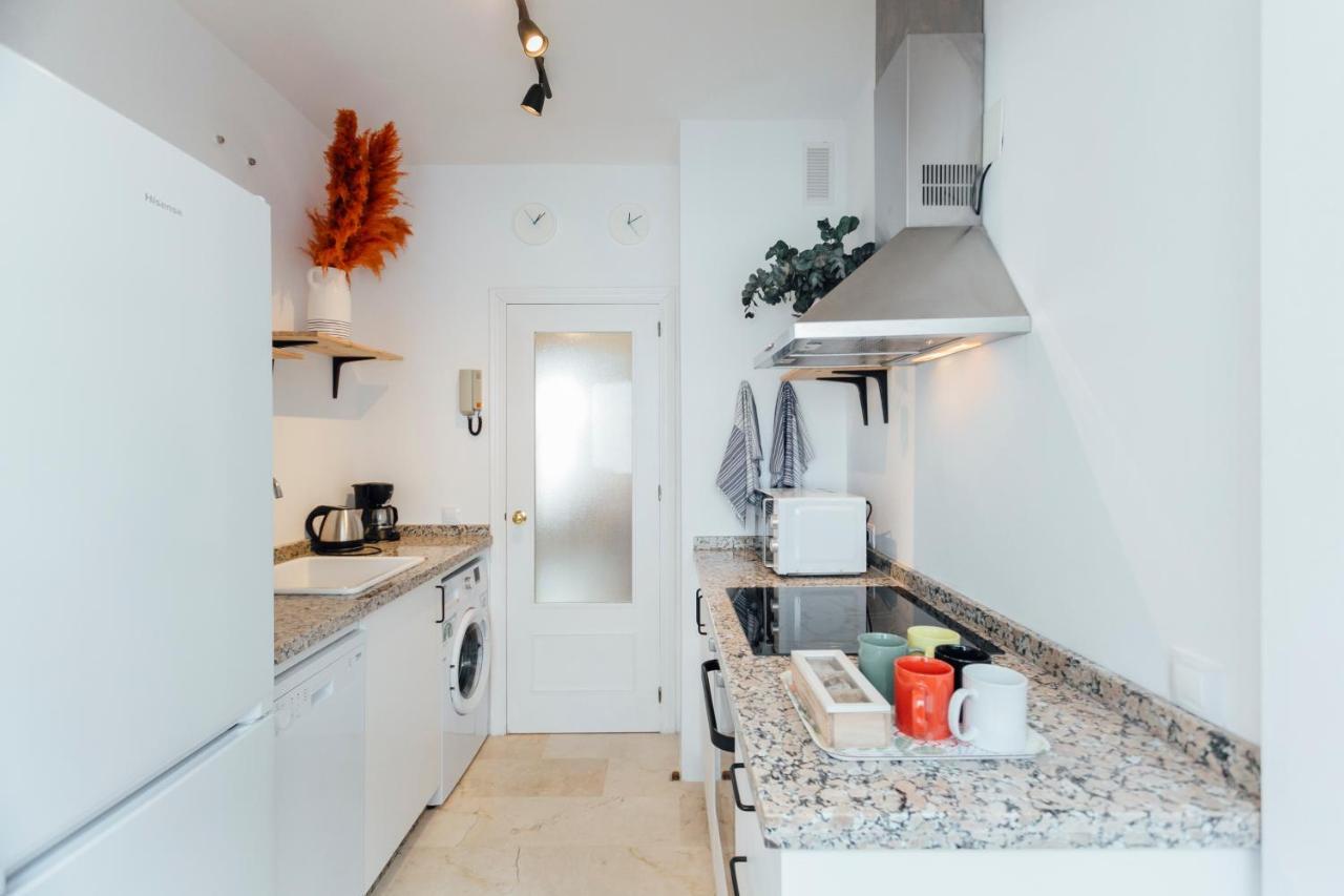 Reformed And Bright- 2Bdr 1Bth- Nervion Apartment เซบีญา ภายนอก รูปภาพ