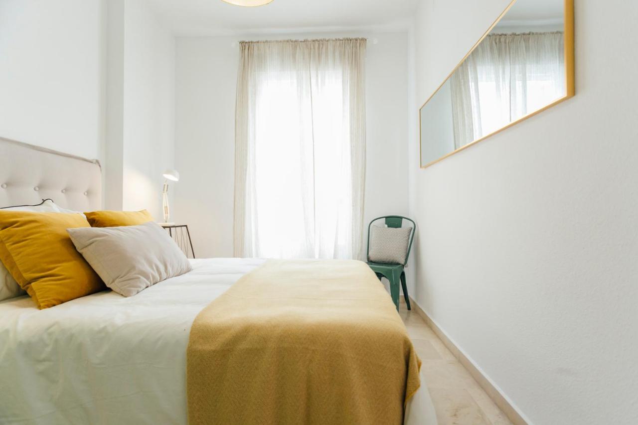 Reformed And Bright- 2Bdr 1Bth- Nervion Apartment เซบีญา ภายนอก รูปภาพ