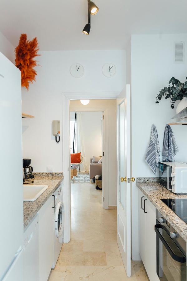 Reformed And Bright- 2Bdr 1Bth- Nervion Apartment เซบีญา ภายนอก รูปภาพ