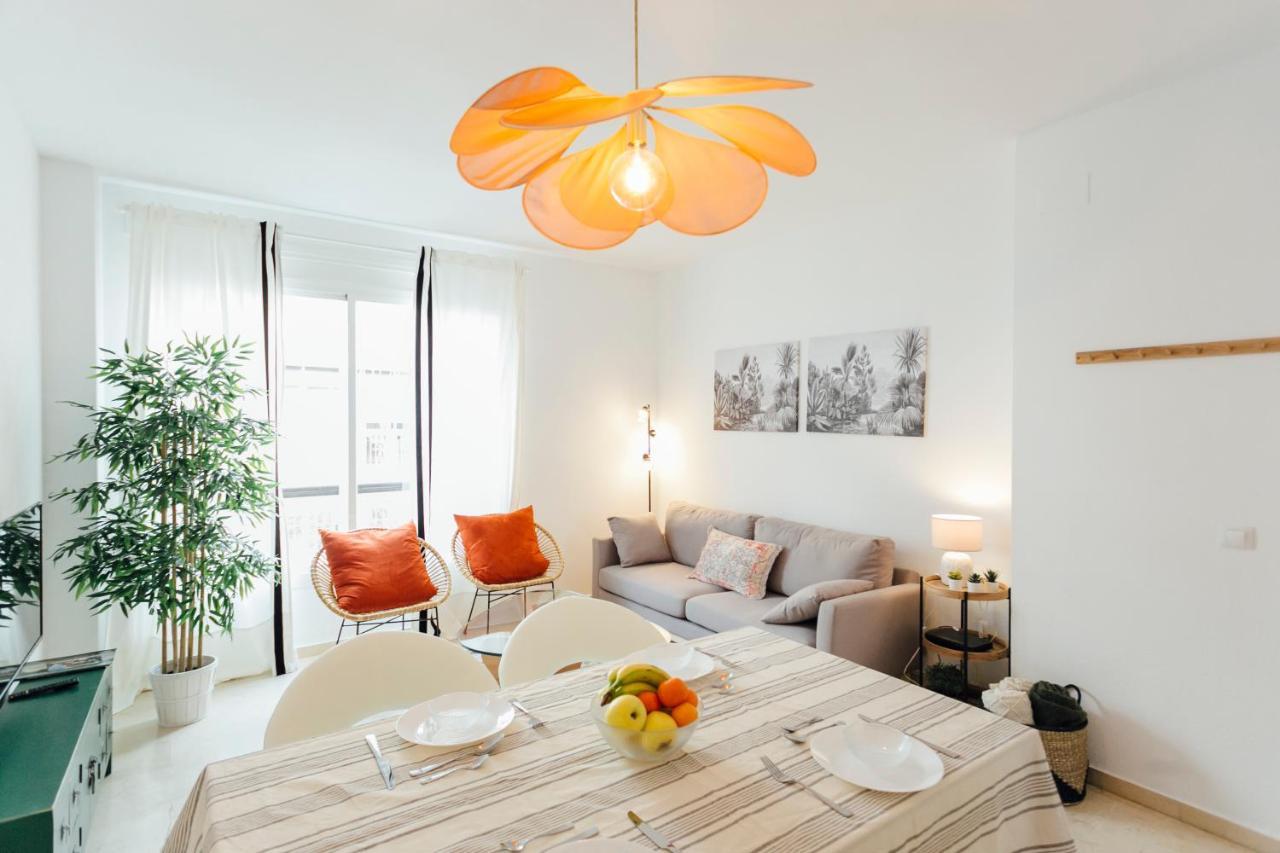 Reformed And Bright- 2Bdr 1Bth- Nervion Apartment เซบีญา ภายนอก รูปภาพ
