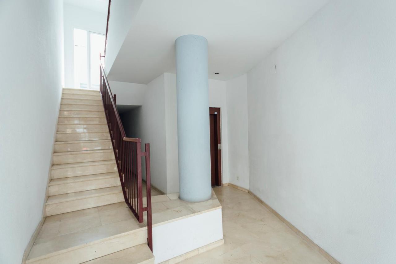 Reformed And Bright- 2Bdr 1Bth- Nervion Apartment เซบีญา ภายนอก รูปภาพ